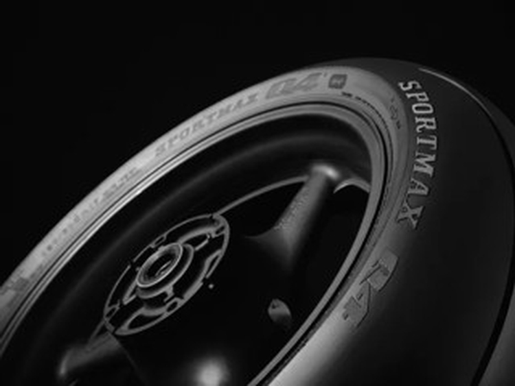 Dunlop introduce the new Sportmax Q4