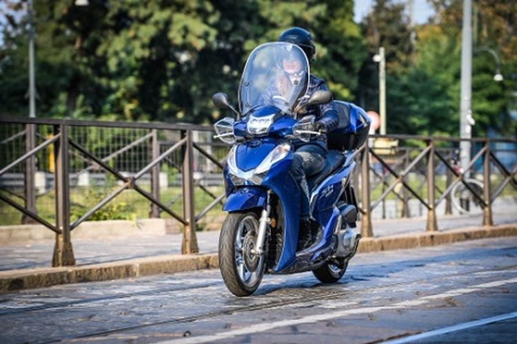 PIRELLI ANGEL SCOOTER elegido por Silence como equipamiento de serie para el exitoso scooter eléctrico S02 y el nuevo S03