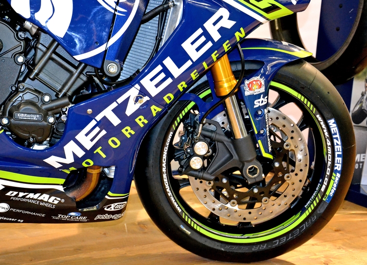 Road-Racer Horst Saiger startet im METZELER Design in die Rennsaison 2018